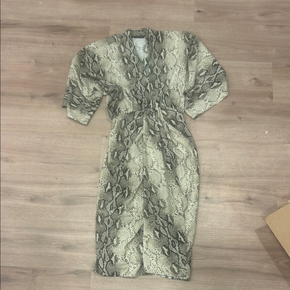 Zara Black and Gray Snake Print Long Sleeve Dress